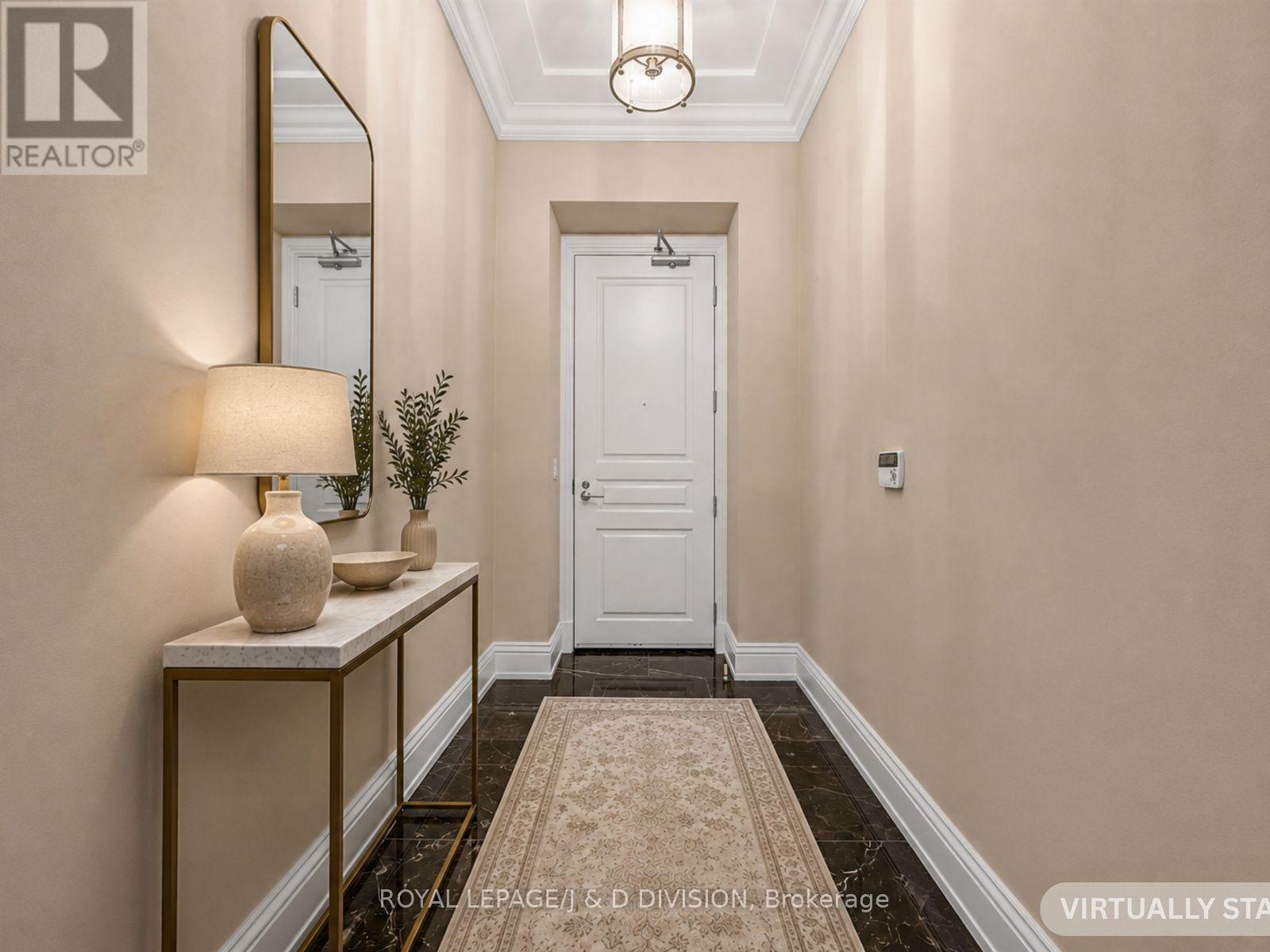 3405 - 183 Wellington Street W, Toronto, Ontario  M5V 0A1 - Photo 2 - C13668334