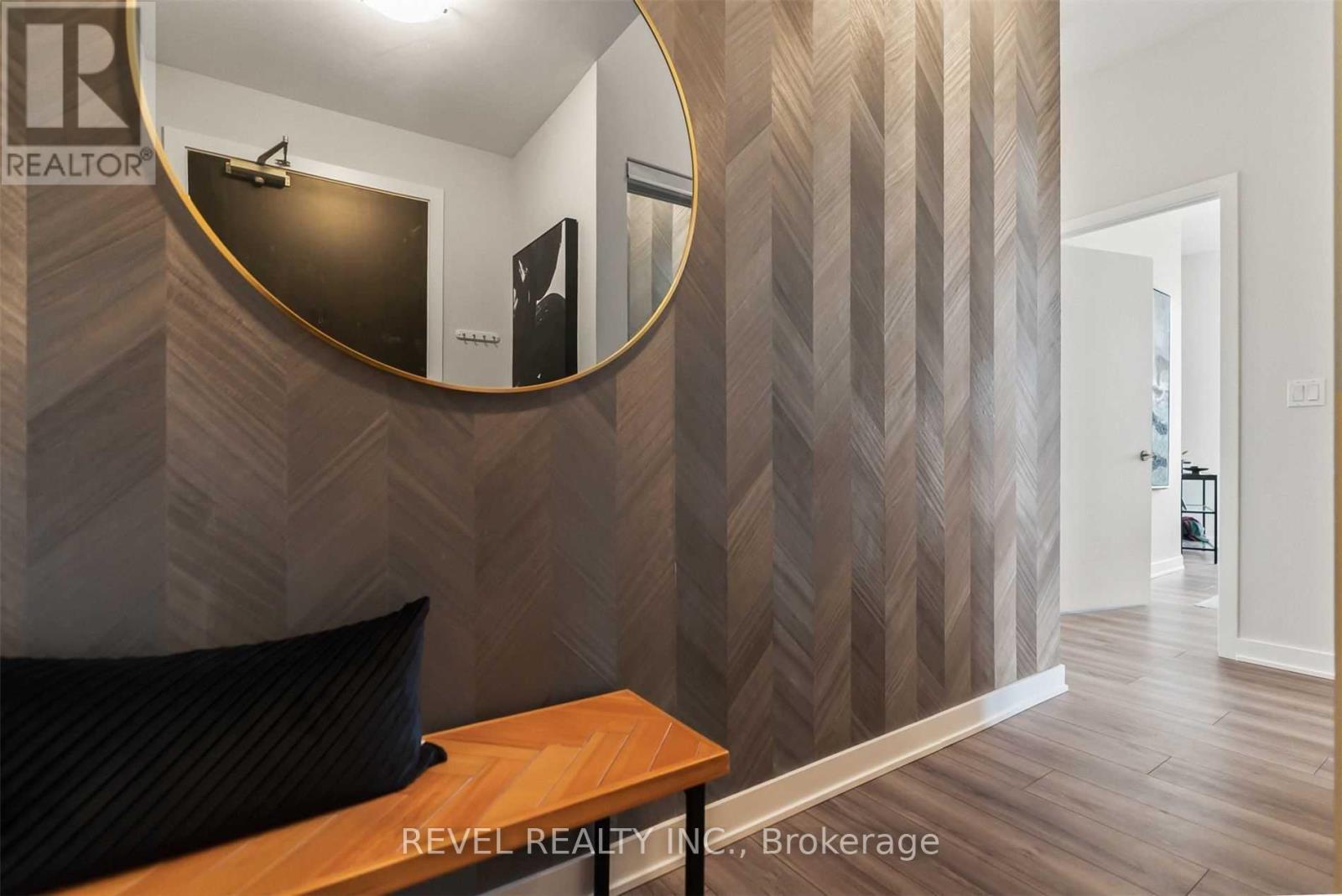 215 - 50 Bruyeres Mews, Toronto, Ontario  M5V 0H8 - Photo 3 - C13668402