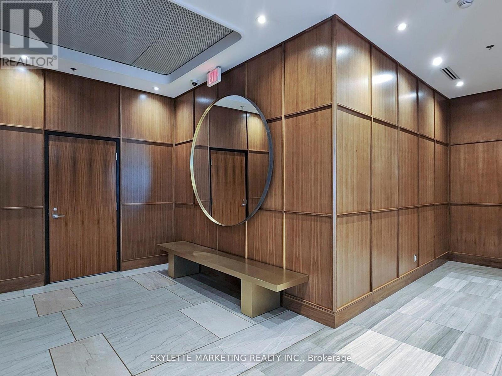 1128 - 111 St Clair Avenue W, Toronto, Ontario  M4V 1N5 - Photo 3 - C13668422