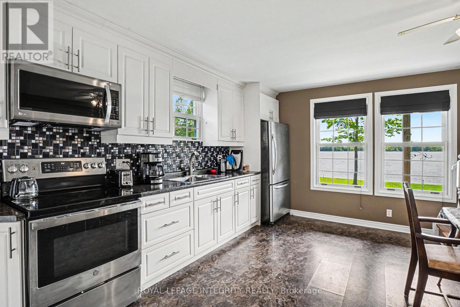 88 R12 Road, Rideau Lakes, Ontario  K0G 1L0 - Photo 17 - X12985084