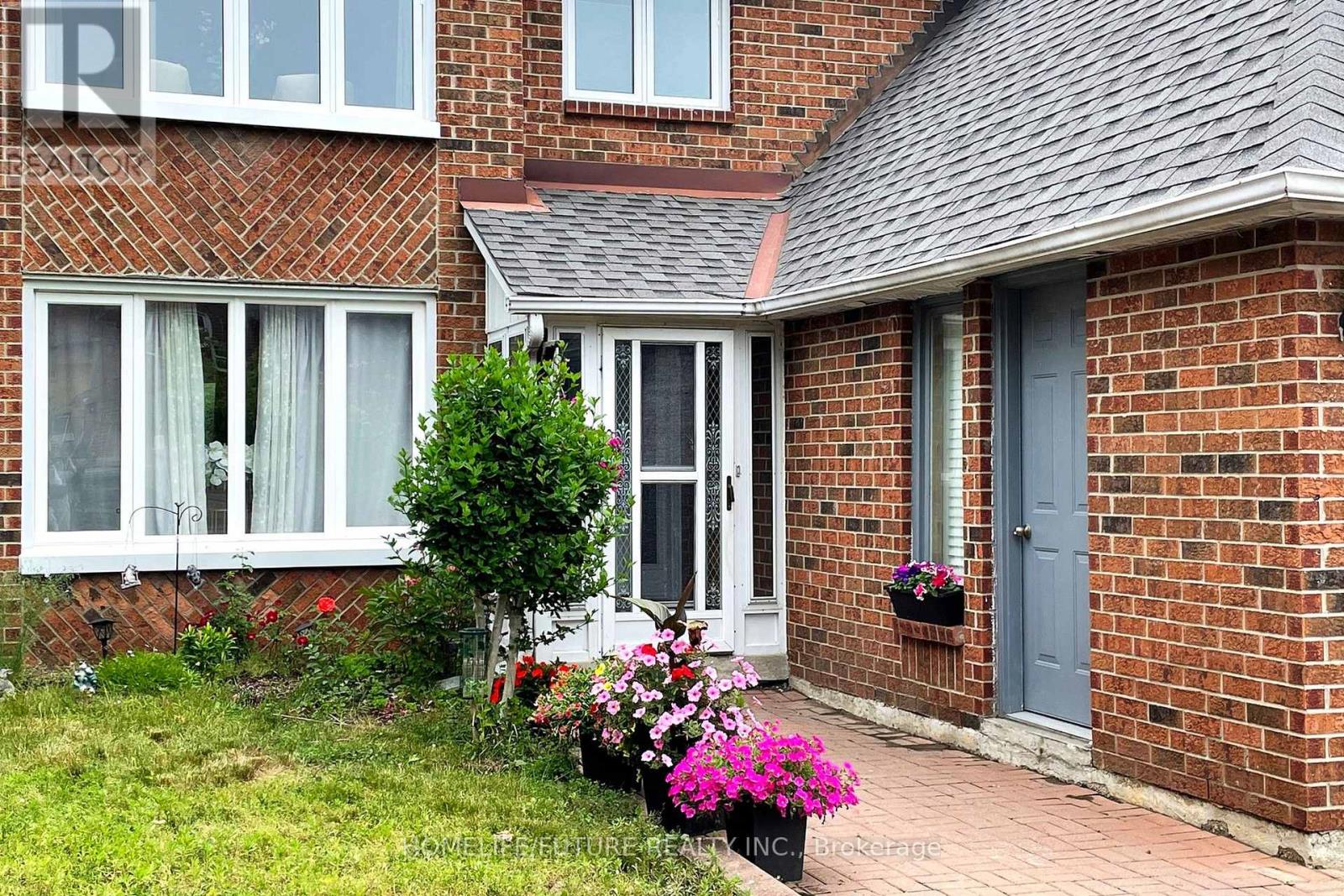 75 Calverley Trail, Toronto, Ontario M1C 3S5 - Photo 2 - E13668320