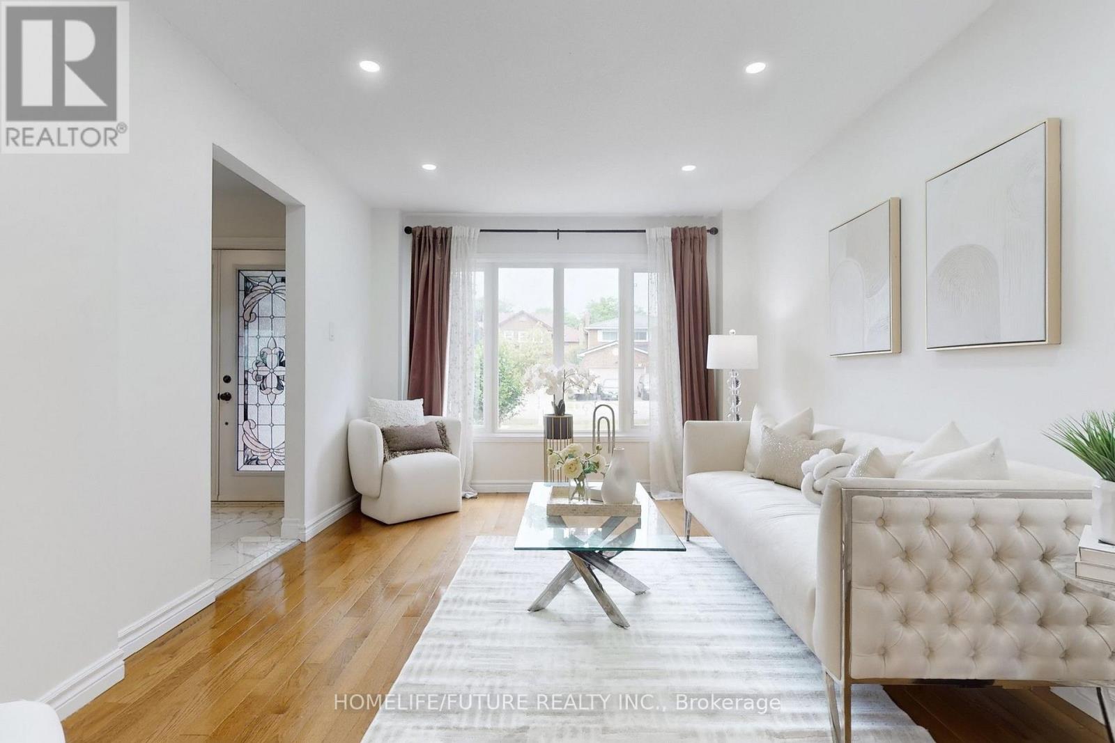 75 Calverley Trail, Toronto, Ontario M1C 3S5 - Photo 4 - E13668320