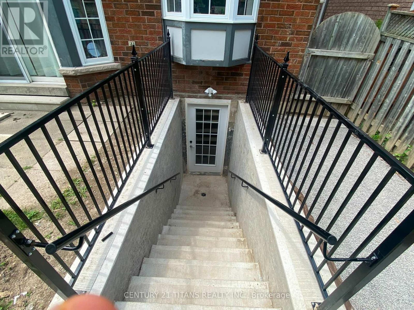 Bsmt - 165 Elizabeth Street, Ajax, Ontario  L1T 3Y4 - Photo 1 - E13668382