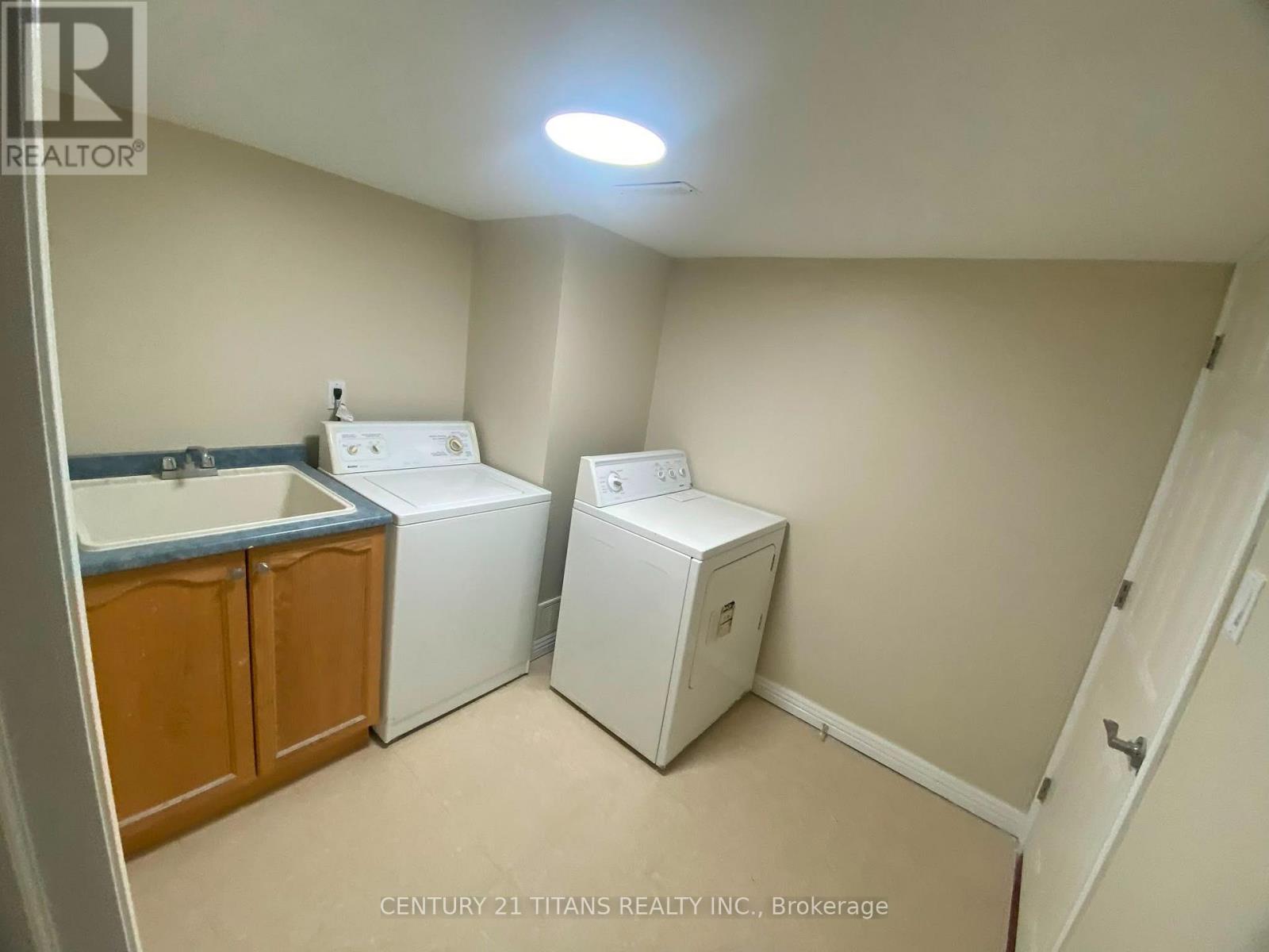 Bsmt - 165 Elizabeth Street, Ajax, Ontario  L1T 3Y4 - Photo 7 - E13668382