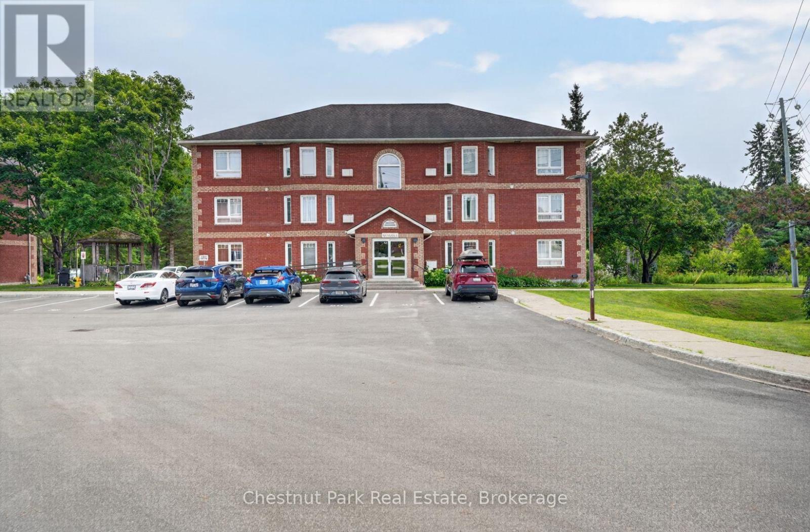 202c - 661 Cedar Lane, Bracebridge, Ontario  P1L 1N9 - Photo 3 - X13668322