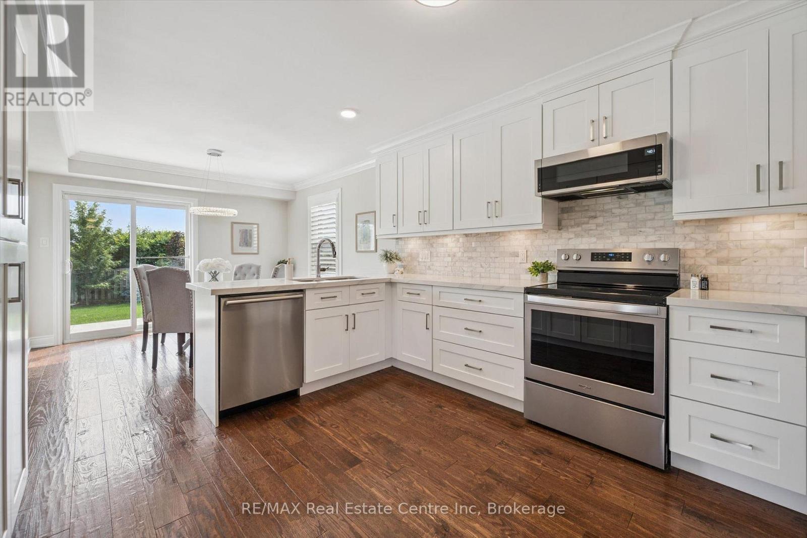 75 Teal Drive, Guelph (Kortright Hills), Ontario  N1C 1G4 - Photo 4 - X13668362