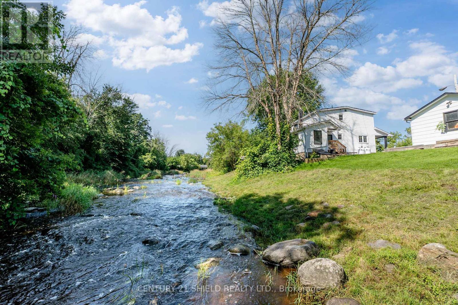 17648 Island Road, South Stormont, Ontario  K0C 1S0 - Photo 10 - X13668380