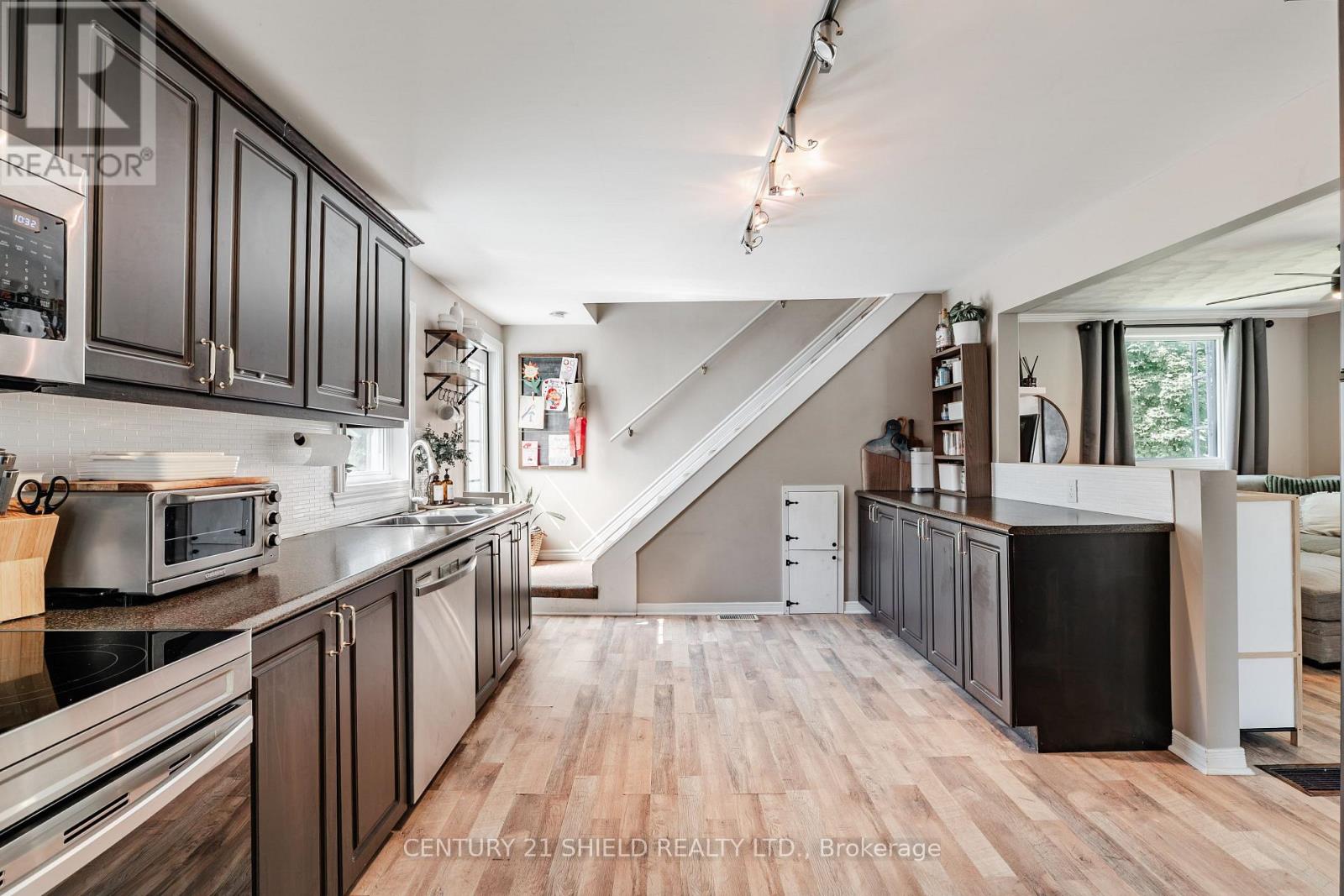 17648 Island Road, South Stormont, Ontario  K0C 1S0 - Photo 18 - X13668380