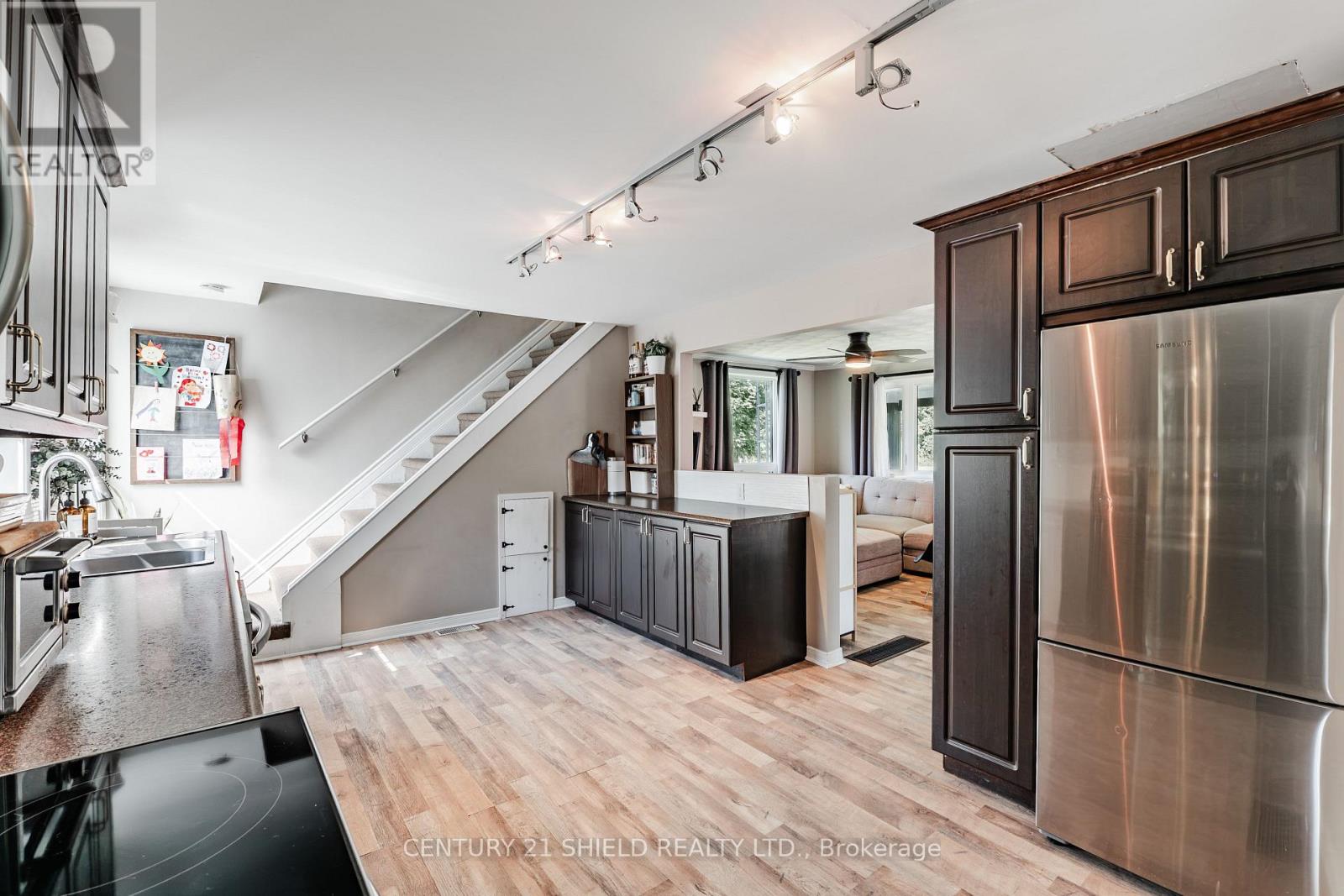 17648 Island Road, South Stormont, Ontario  K0C 1S0 - Photo 19 - X13668380