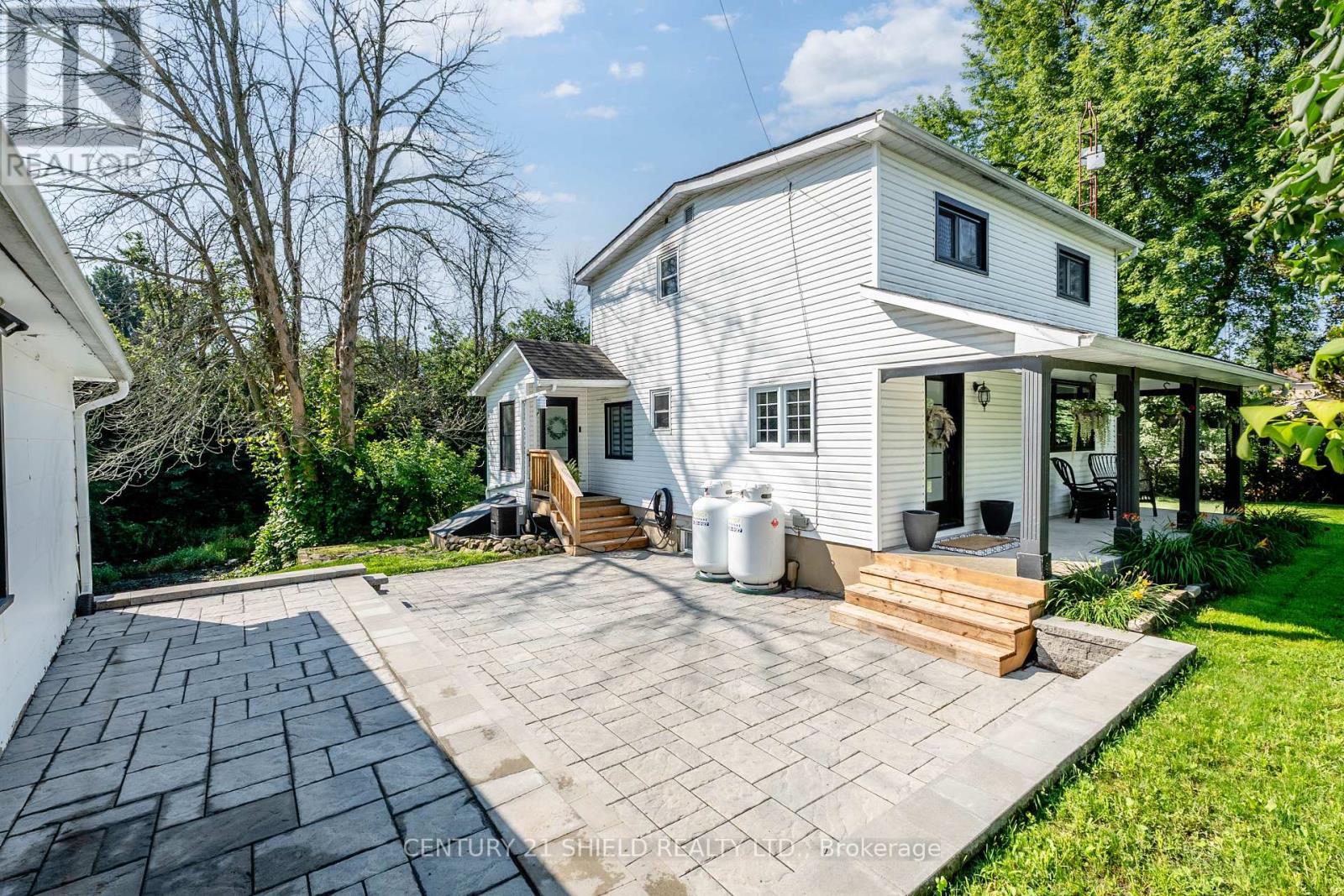 17648 Island Road, South Stormont, Ontario K0C 1S0 - Photo 2 - X13668380