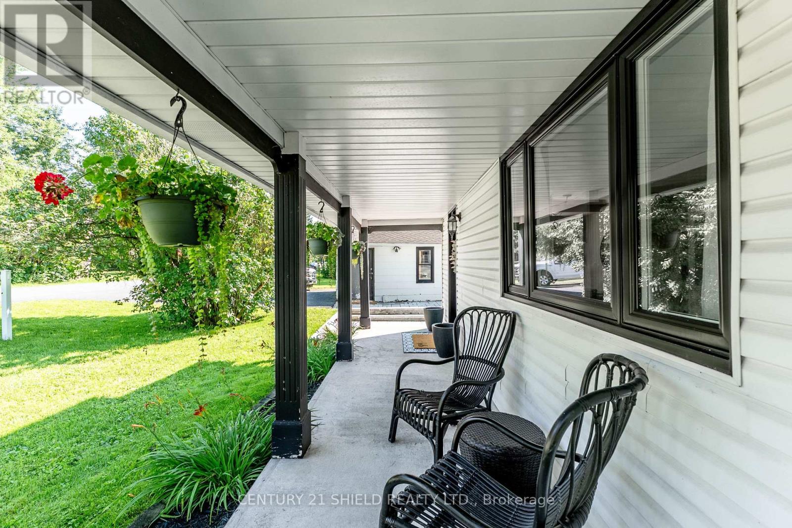 17648 Island Road, South Stormont, Ontario K0C 1S0 - Photo 4 - X13668380