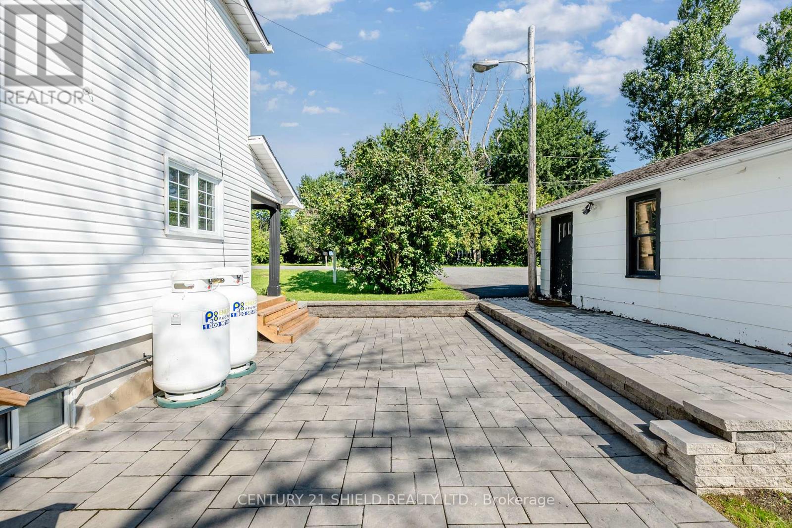 17648 Island Road, South Stormont, Ontario K0C 1S0 - Photo 5 - X13668380