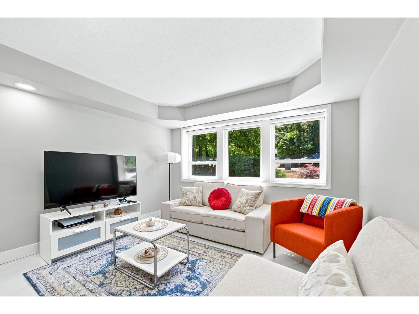 15311 28 Avenue, Surrey, British Columbia  V4P 1G3 - Photo 3 - R3155275