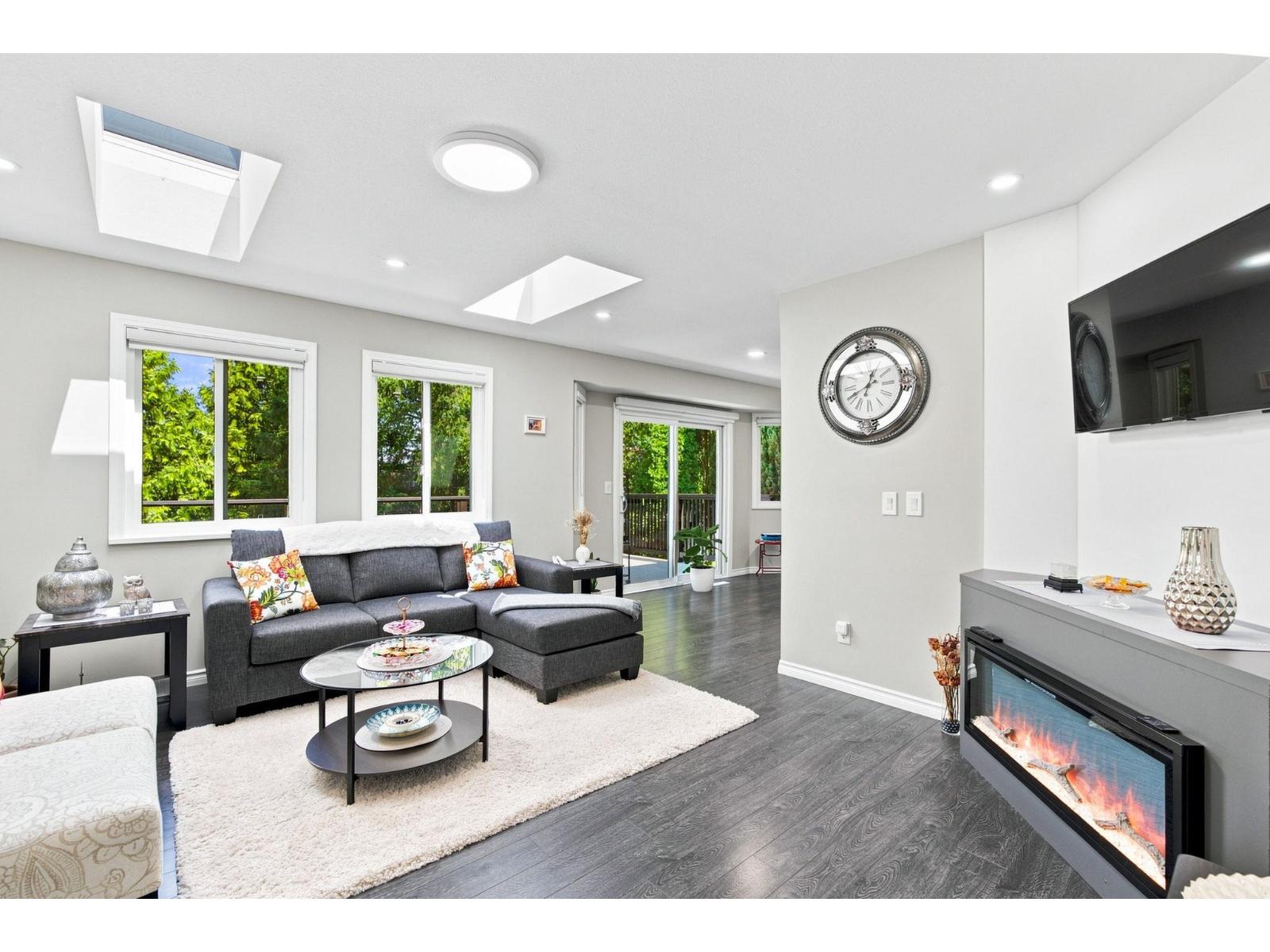 15311 28 Avenue, Surrey, British Columbia  V4P 1G3 - Photo 6 - R3155275
