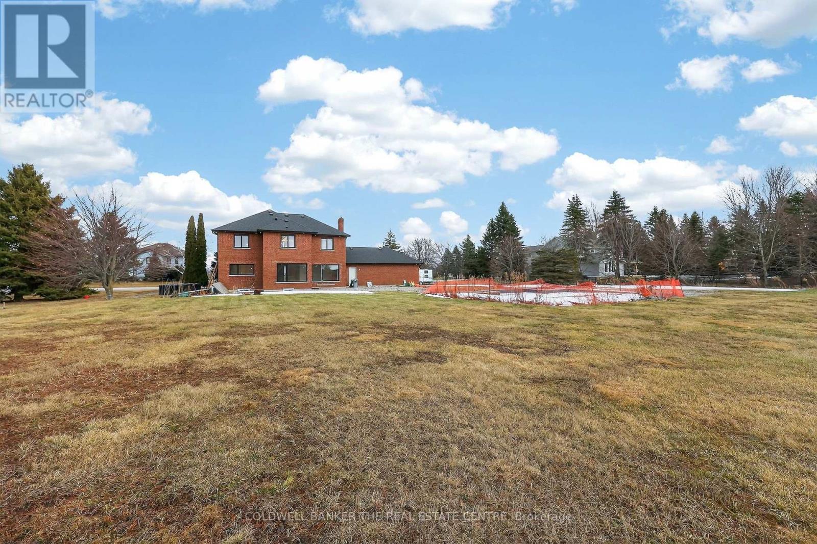8 Brownlee Drive, Bradford West Gwillimbury, Ontario  L3Z 2A4 - Photo 42 - N13668354