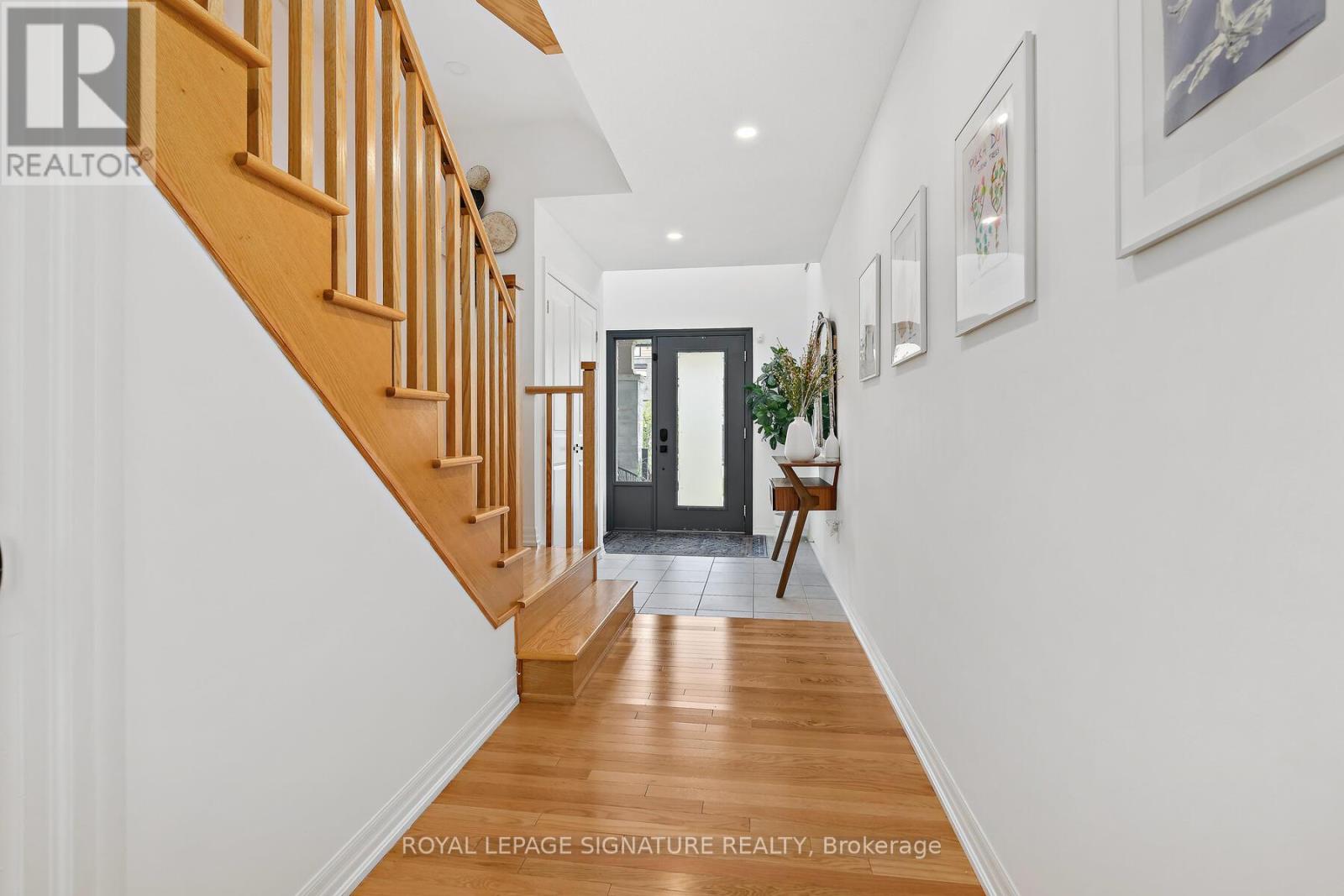 168 Tango Crescent, Newmarket, Ontario  L3X 0K5 - Photo 2 - N13668396