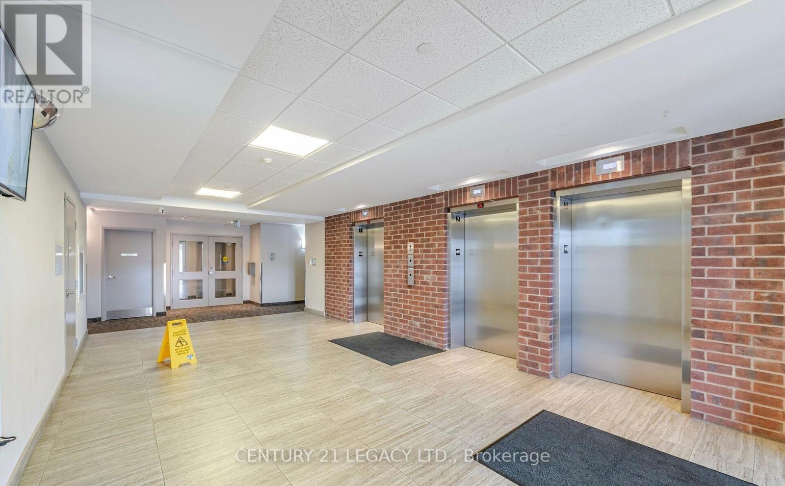 104 - 39 New Delhi Drive, Markham, Ontario  L3S 0E1 - Photo 5 - N13668430