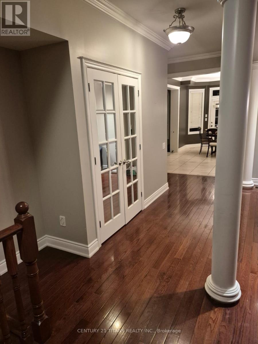 170 Tawny Crescent, Oakville, Ontario L6L 6T4 - Photo 6 - W13657766