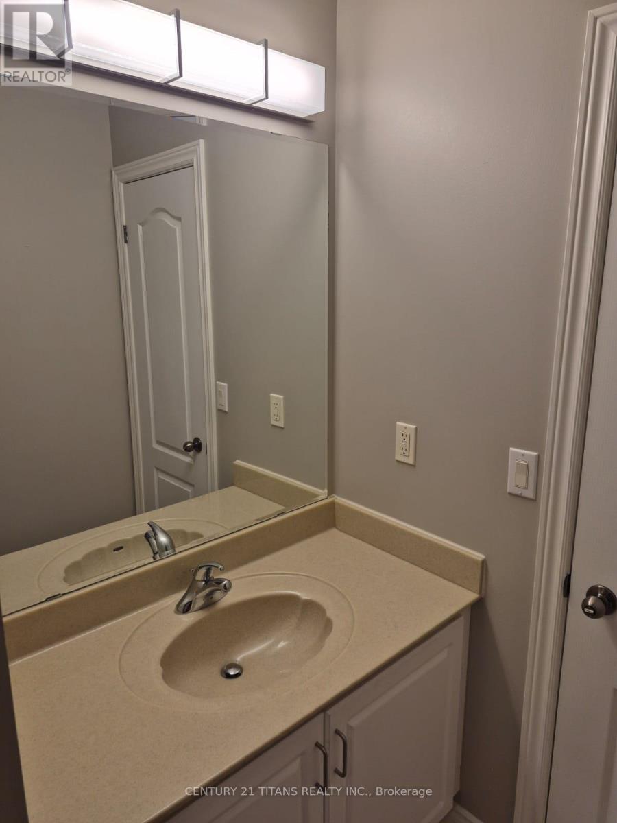 170 Tawny Crescent, Oakville, Ontario L6L 6T4 - Photo 15 - W13657766