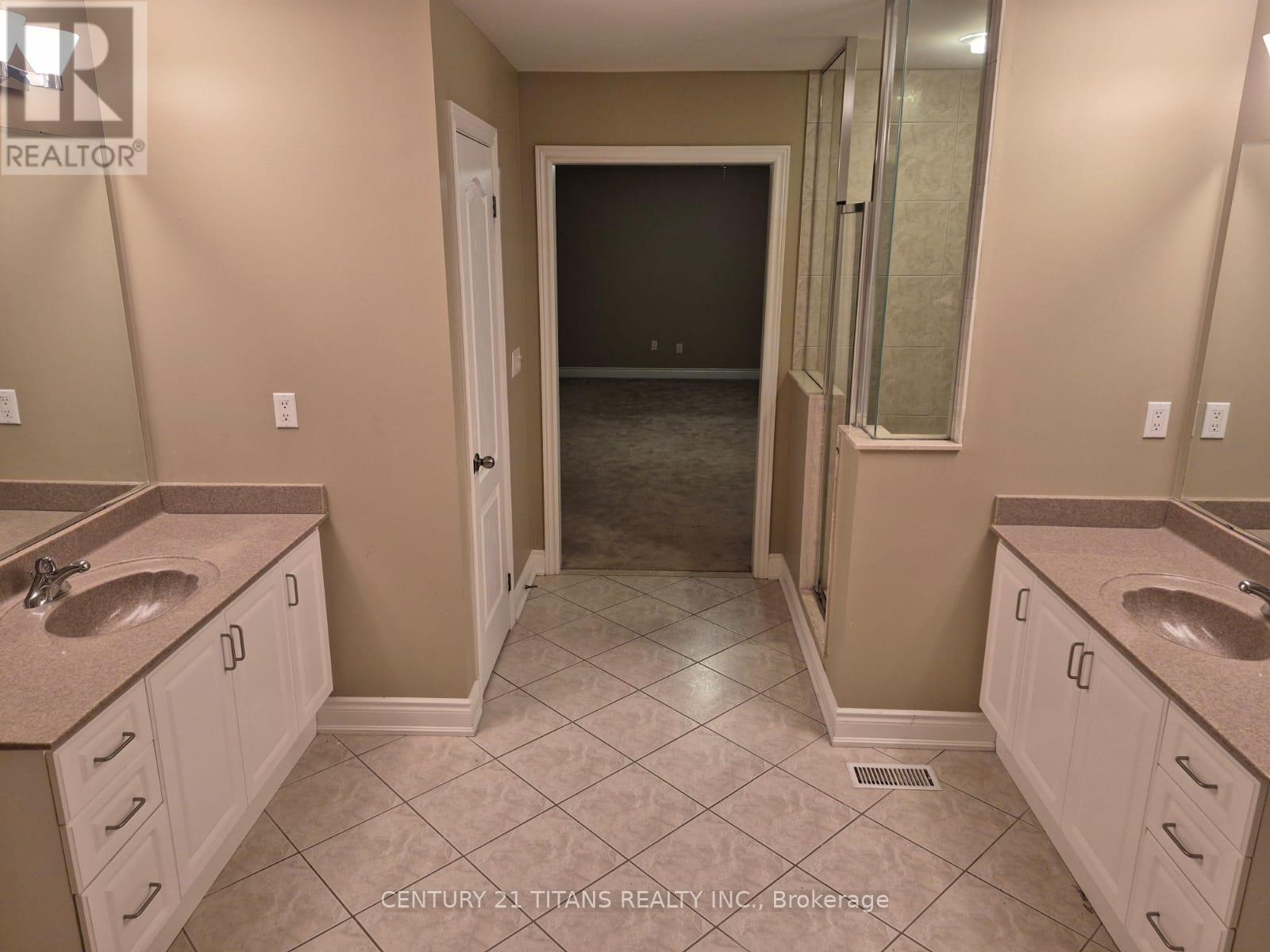 170 Tawny Crescent, Oakville, Ontario L6L 6T4 - Photo 20 - W13657766