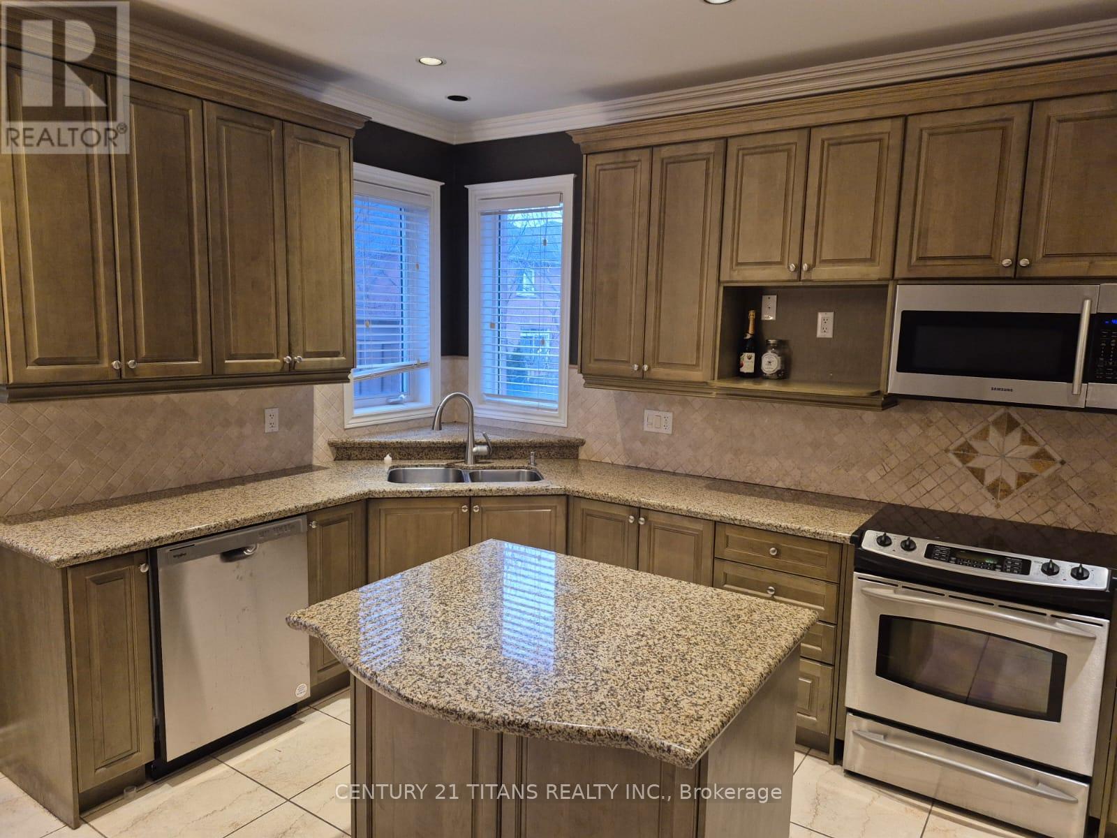 170 Tawny Crescent, Oakville, Ontario L6L 6T4 - Photo 9 - W13657766