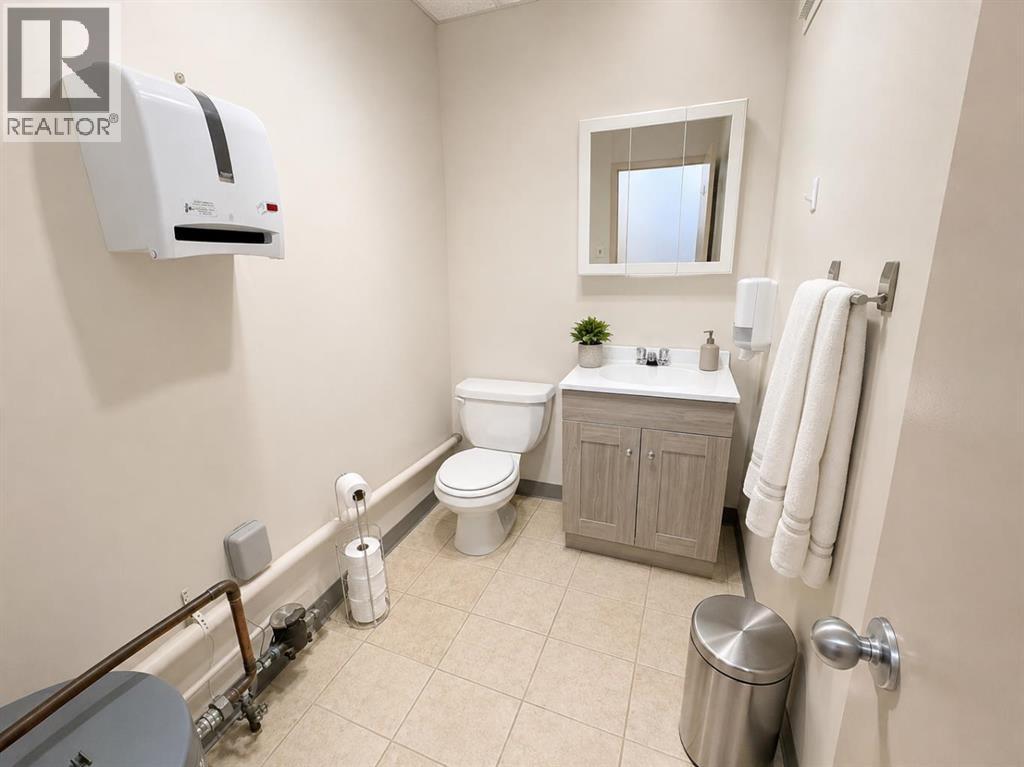 1518 3 Avenue S, Lethbridge, Alberta  T1J 0K8 - Photo 9 - A2336881