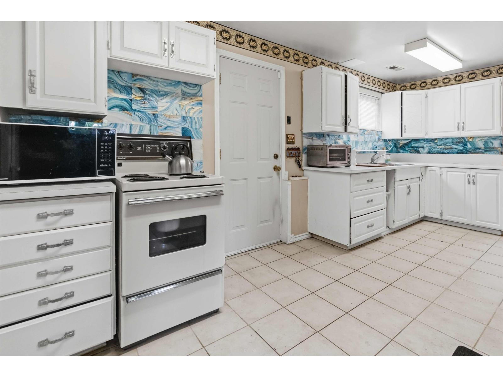 5845 124 Street, Surrey, British Columbia  V3X 1Y2 - Photo 25 - R3154357
