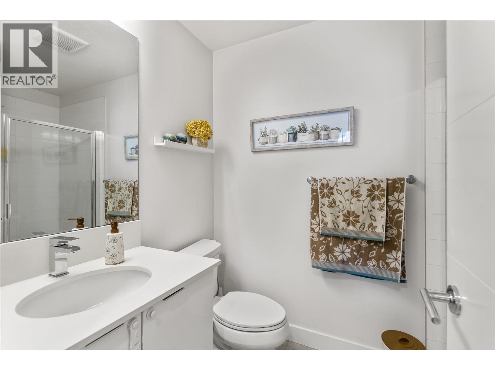 404 719 W 3rd Street, North Vancouver, British Columbia V7M 0E7 - Photo 10 - R3155135