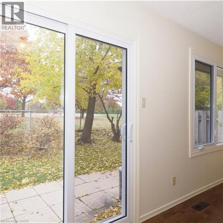 425 Kingscourt Drive Unit# 3, Waterloo, Ontario  N2K 3R4 - Photo 11 - 40829912