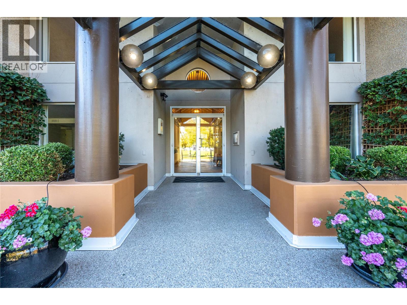 86 Lakeshore Drive Unit# 202, Penticton, British Columbia  V2A 1B5 - Photo 29 - 10397183