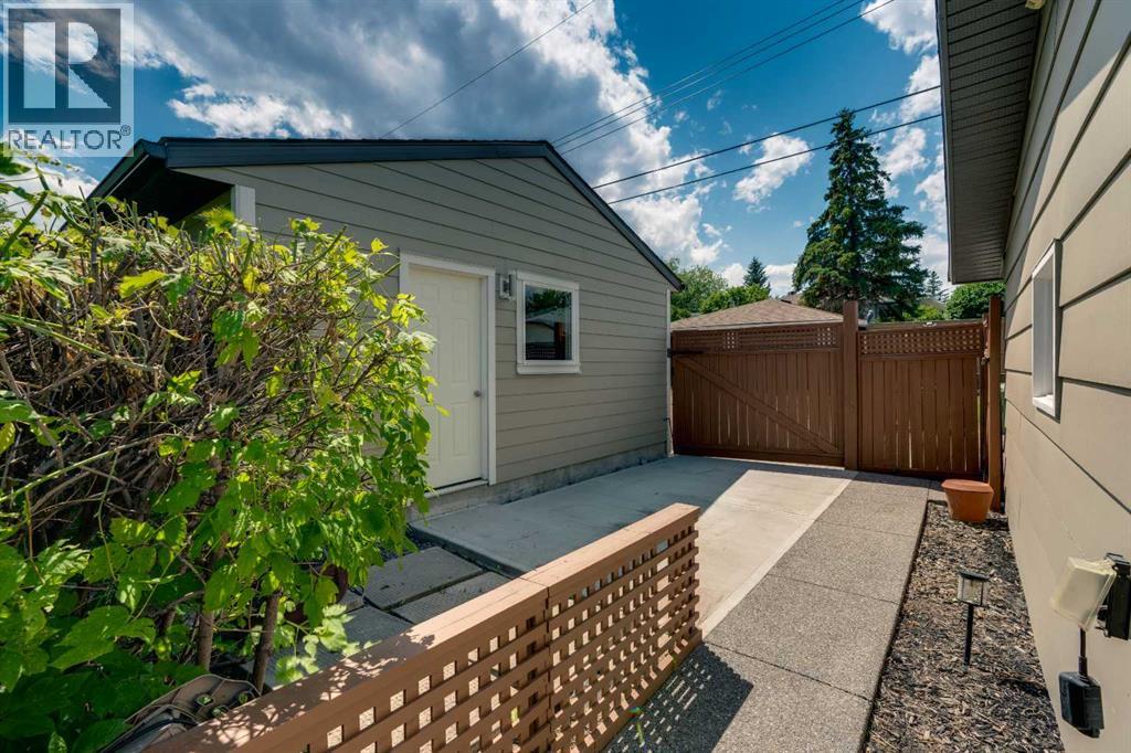 10219 7 Street Sw, Calgary, Alberta  T2W 0G2 - Photo 41 - A2328394