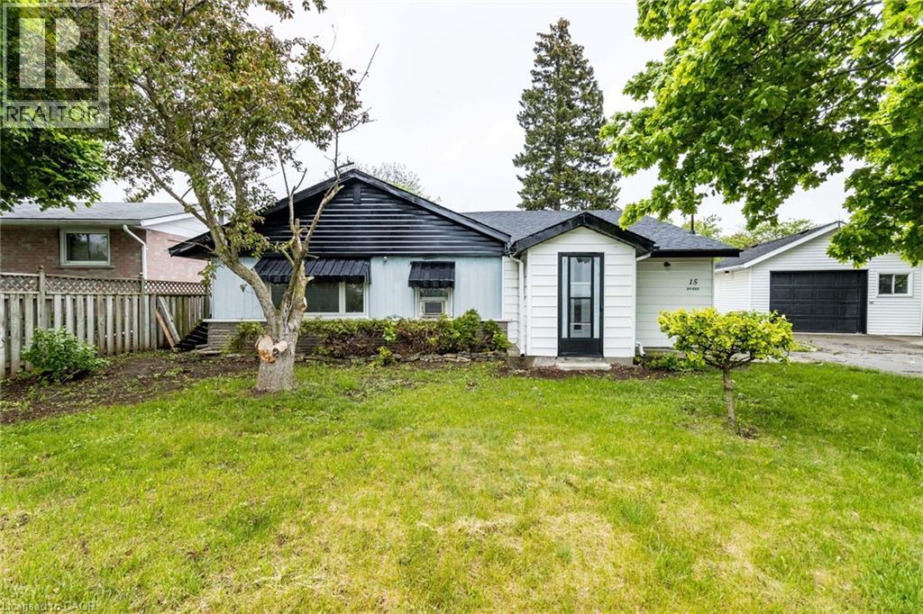 15 SPIERS Crescent, Cambridge, Ontario