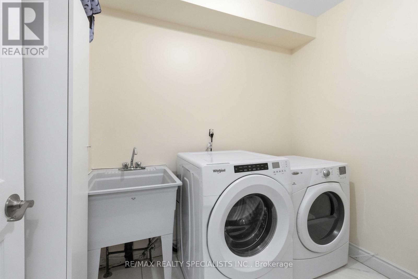 3850 Forest Bluff Crescent, Mississauga, Ontario  L5N 7V1 - Photo 17 - W13668308