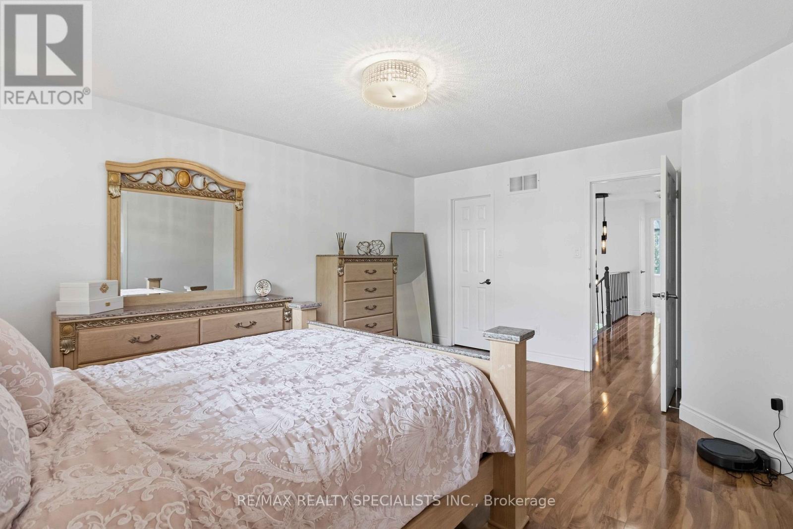 3850 Forest Bluff Crescent, Mississauga, Ontario  L5N 7V1 - Photo 20 - W13668308