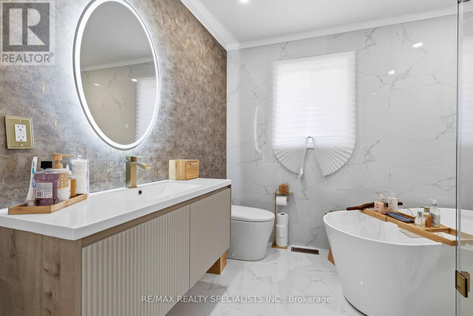 3850 Forest Bluff Crescent, Mississauga, Ontario  L5N 7V1 - Photo 21 - W13668308