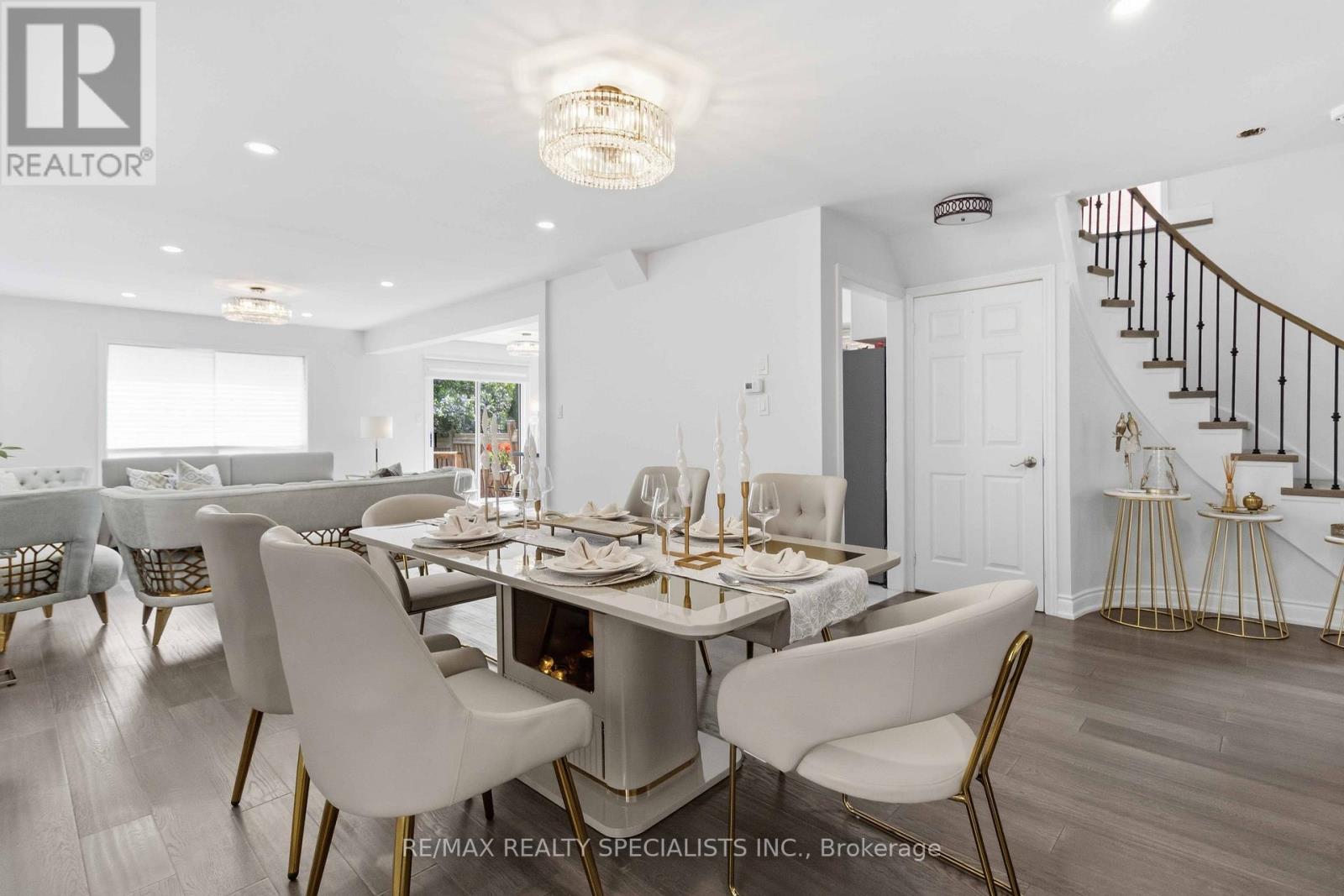 3850 Forest Bluff Crescent, Mississauga, Ontario  L5N 7V1 - Photo 7 - W13668308
