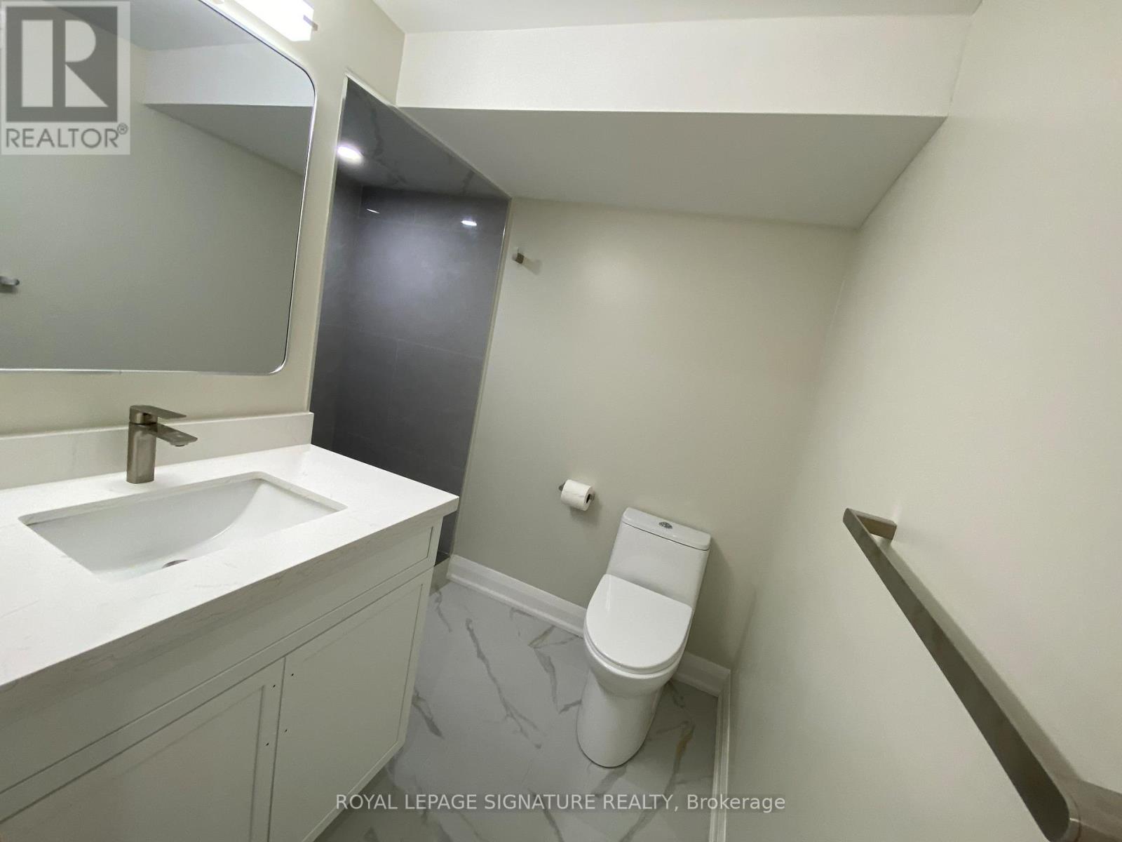 Lower - 3271 Pilcom Crescent, Mississauga, Ontario  L5B 3X5 - Photo 10 - W13668340