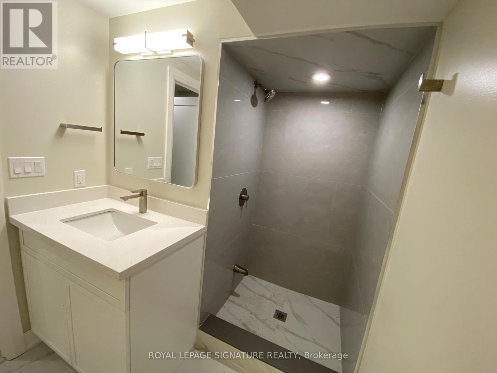 Lower - 3271 Pilcom Crescent, Mississauga, Ontario  L5B 3X5 - Photo 11 - W13668340