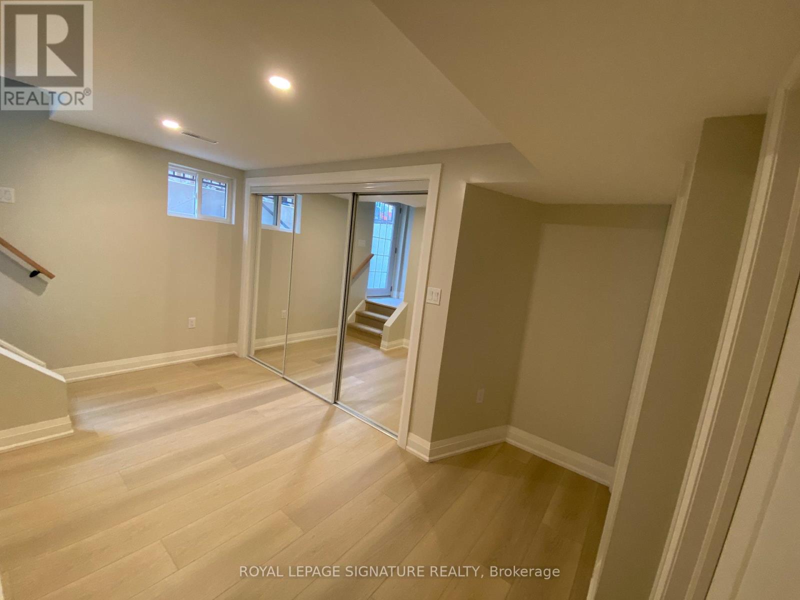 Lower - 3271 Pilcom Crescent, Mississauga, Ontario  L5B 3X5 - Photo 16 - W13668340