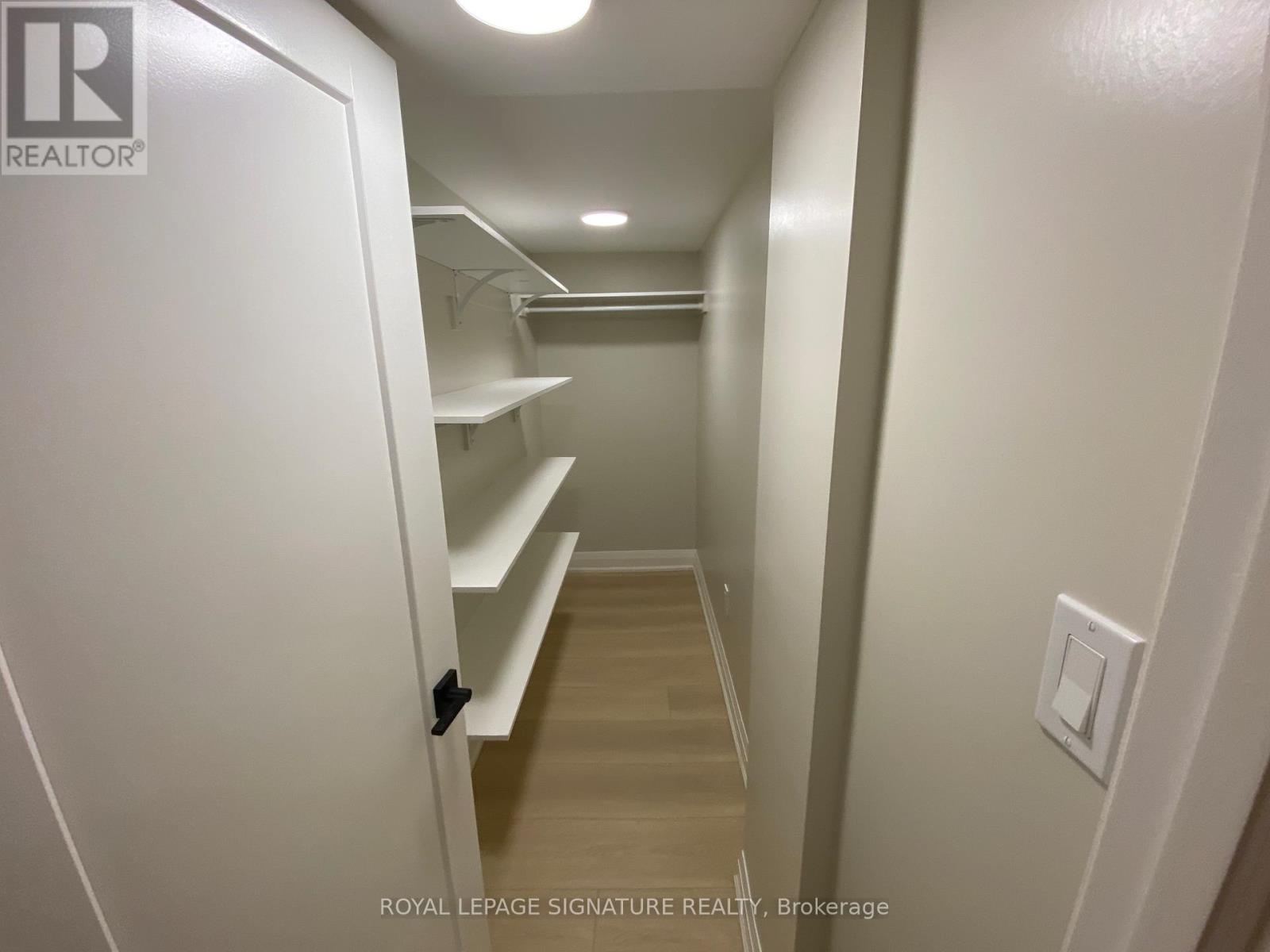 Lower - 3271 Pilcom Crescent, Mississauga, Ontario  L5B 3X5 - Photo 6 - W13668340