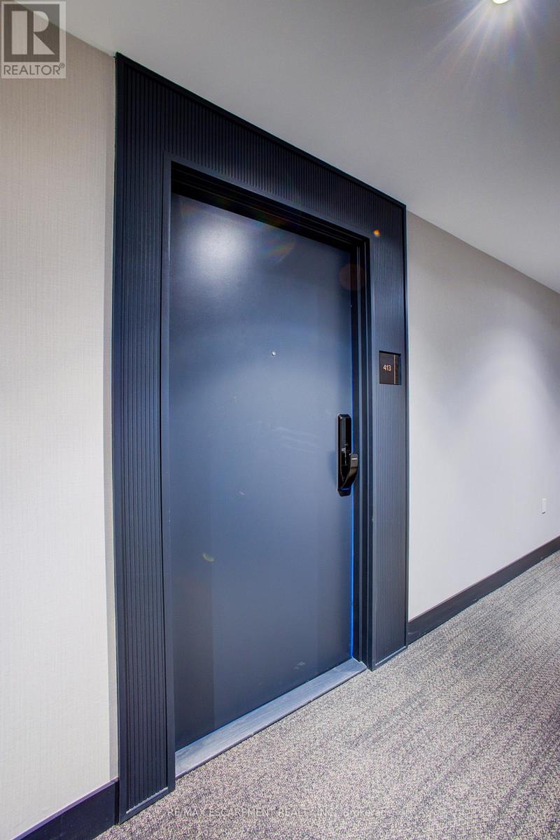 413 - 395 Dundas Street W, Oakville, Ontario  L6M 5R8 - Photo 4 - W13668450
