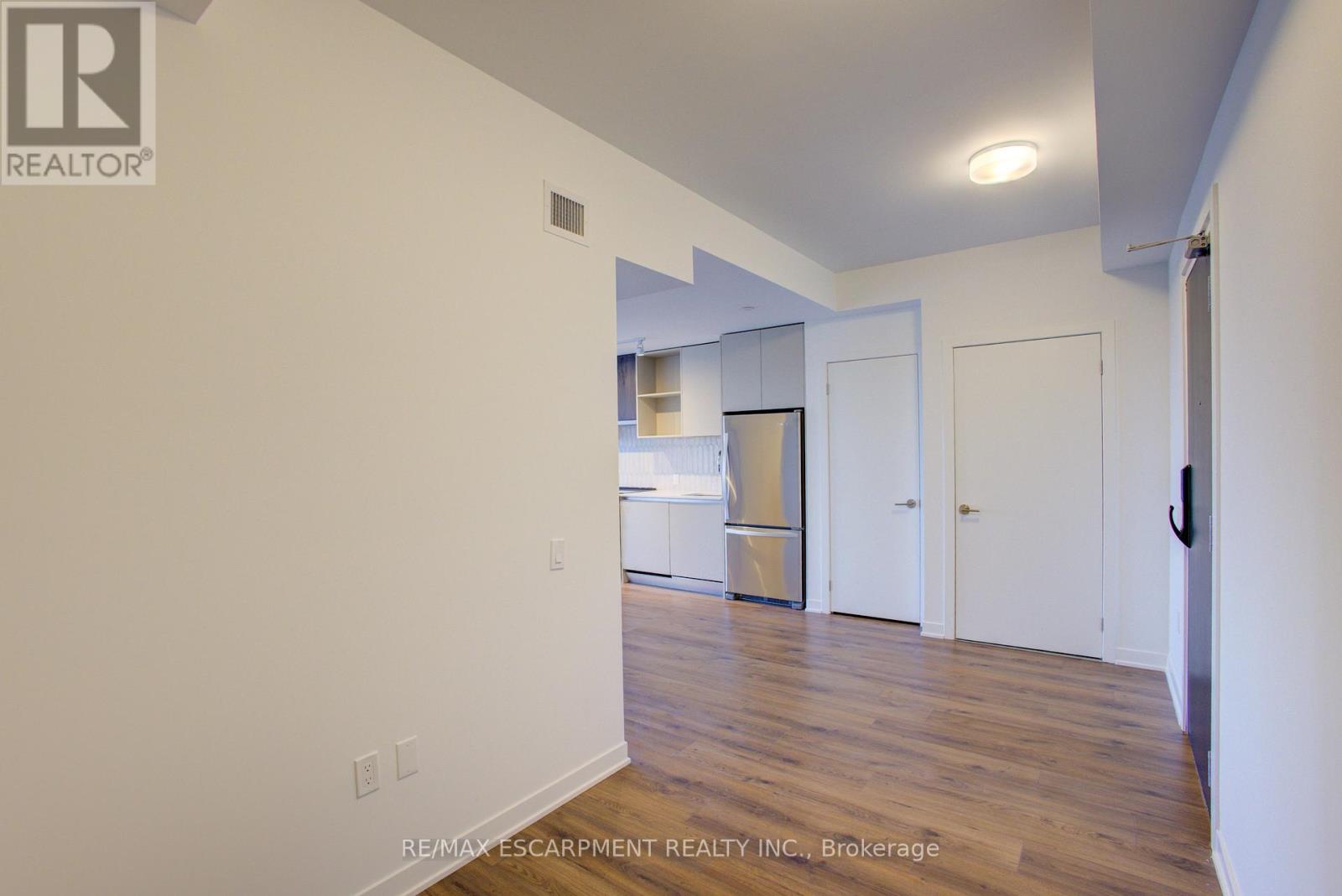 413 - 395 Dundas Street W, Oakville, Ontario  L6M 5R8 - Photo 9 - W13668450