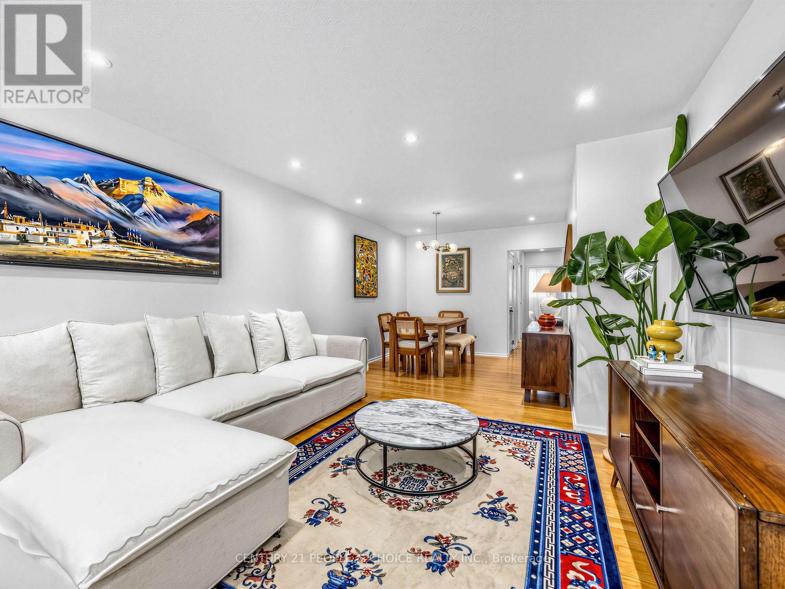 1465 Glen Rutley Circle, Mississauga, Ontario  L4X 1Z8 - Photo 7 - W13668456
