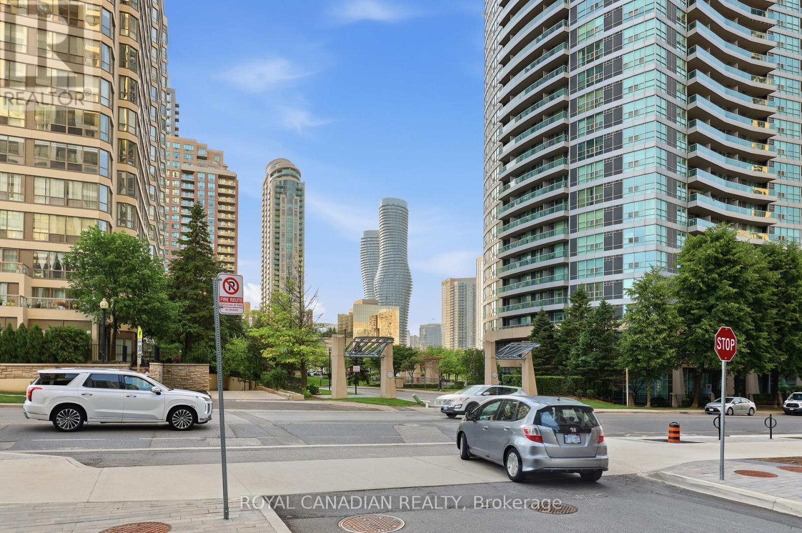 Ph 02 - 30 Elm Drive W, Mississauga, Ontario  L5B 0N6 - Photo 14 - W13668474