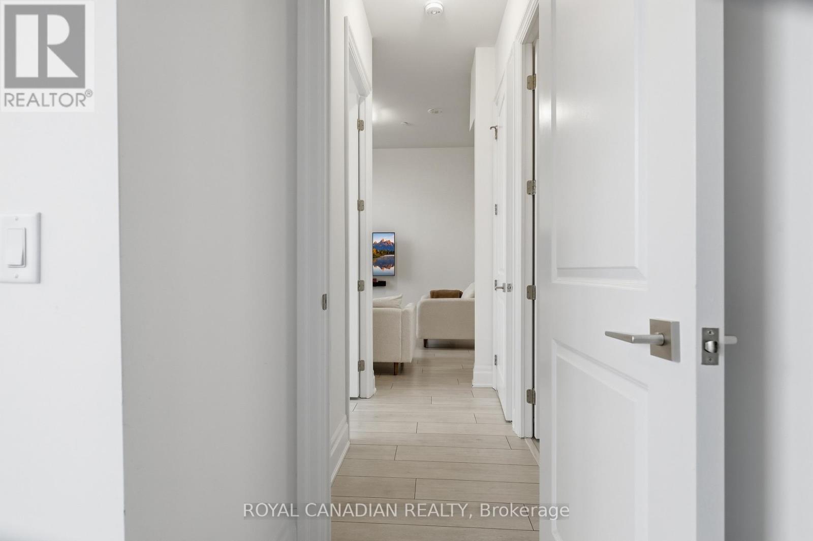 Ph 02 - 30 Elm Drive W, Mississauga, Ontario  L5B 0N6 - Photo 21 - W13668474