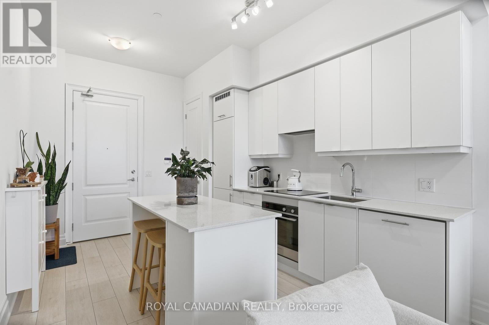 Ph 02 - 30 Elm Drive W, Mississauga, Ontario  L5B 0N6 - Photo 24 - W13668474