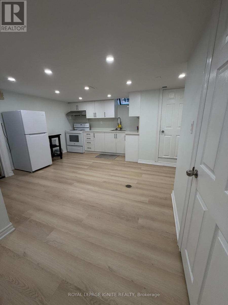 Bsmt - 21a Lambton Avenue, Toronto, Ontario  M6N 2S2 - Photo 5 - W13668514