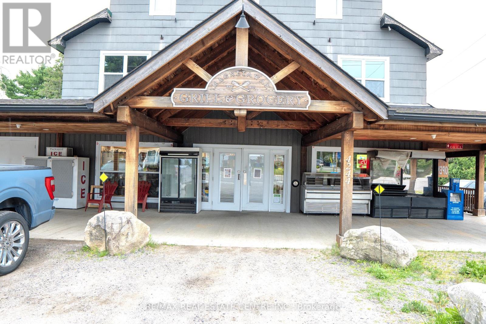 4244 HIGHWAY 520, Magnetawan, Ontario