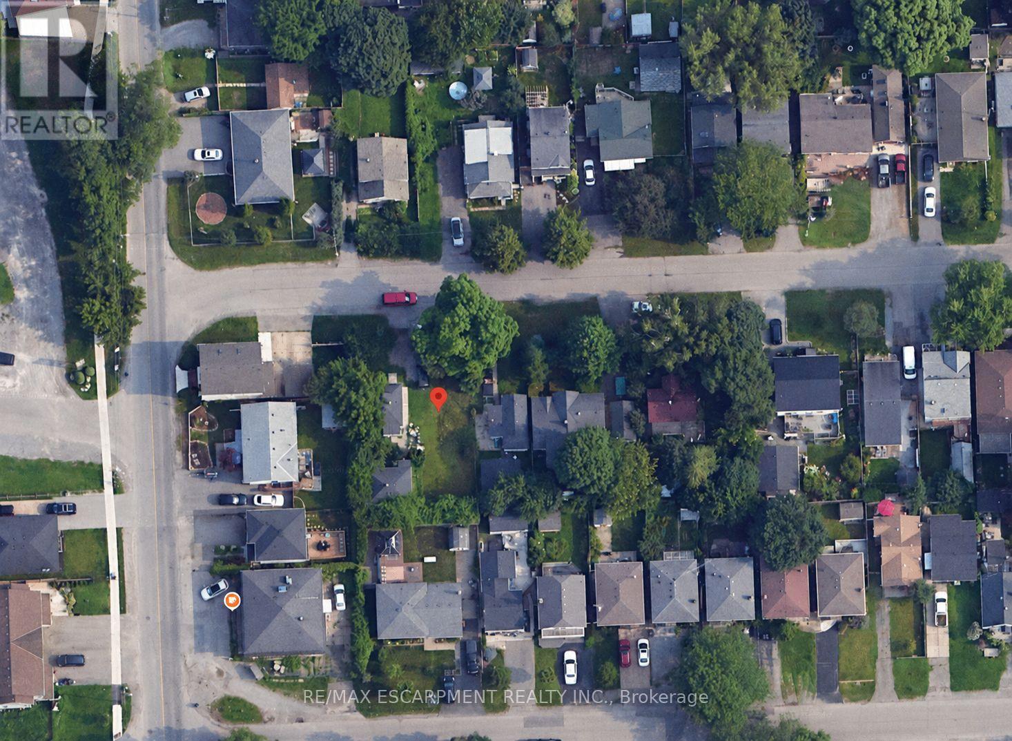 4 Grandview Drive, St. Catharines, Ontario L2M 1A8 - Photo 4 - X13668406