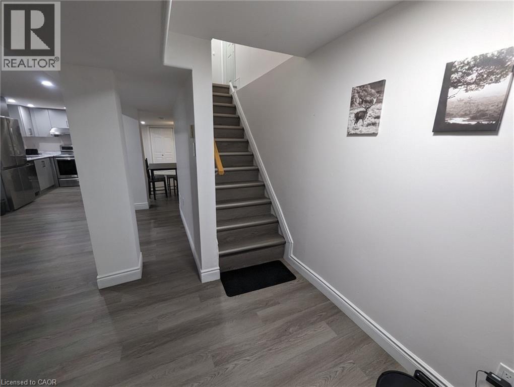 510 Oakridge Point, Waterloo, Ontario  N2L 4P2 - Photo 10 - 40855405